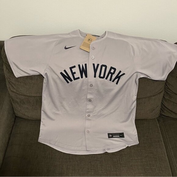 Nike Authentic New York Yankees Gleyber Torres #25 Baseball Jersey Men’s - Picture 1 of 8